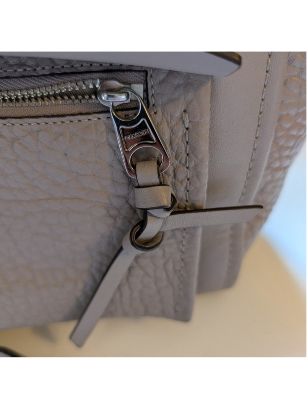 Coach BLEECKER LEATHER MINI RILEY CARRYALL J1393-27923 in VGUC - Picture 3 of 13